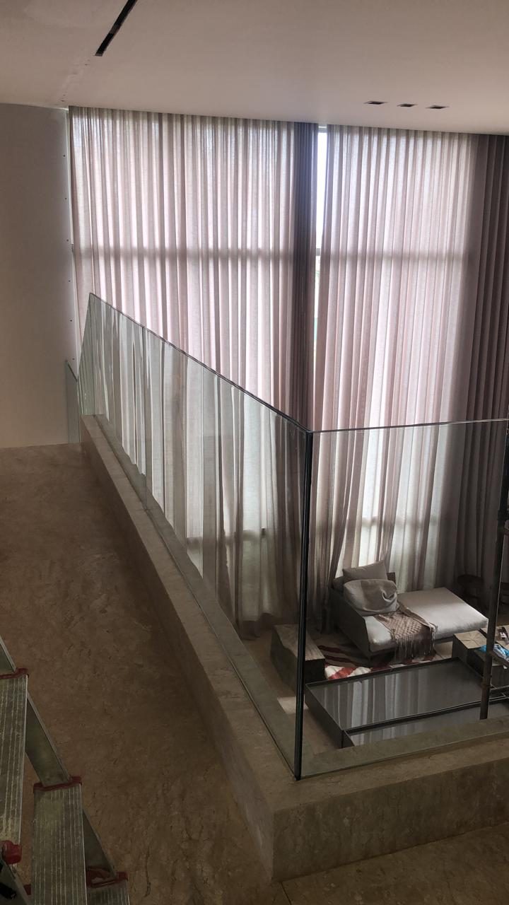 Cortinas em vão de mezanino